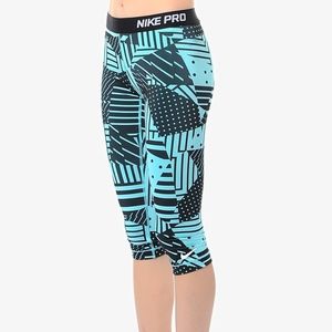 Nike Size Medium Pro Classic Patchwork Capris